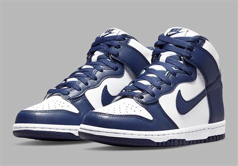 nike dunks blue and white high